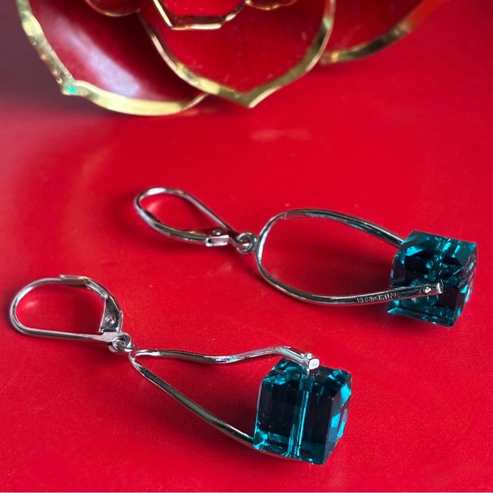 925 Silver Earrings,Elegant Silver and Blue Drop Earrings - Picture 2 of 9